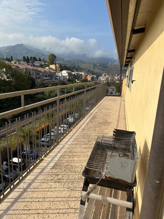 Attico Di Giggia Διαμέρισμα Giardini Naxos Εξωτερικό φωτογραφία