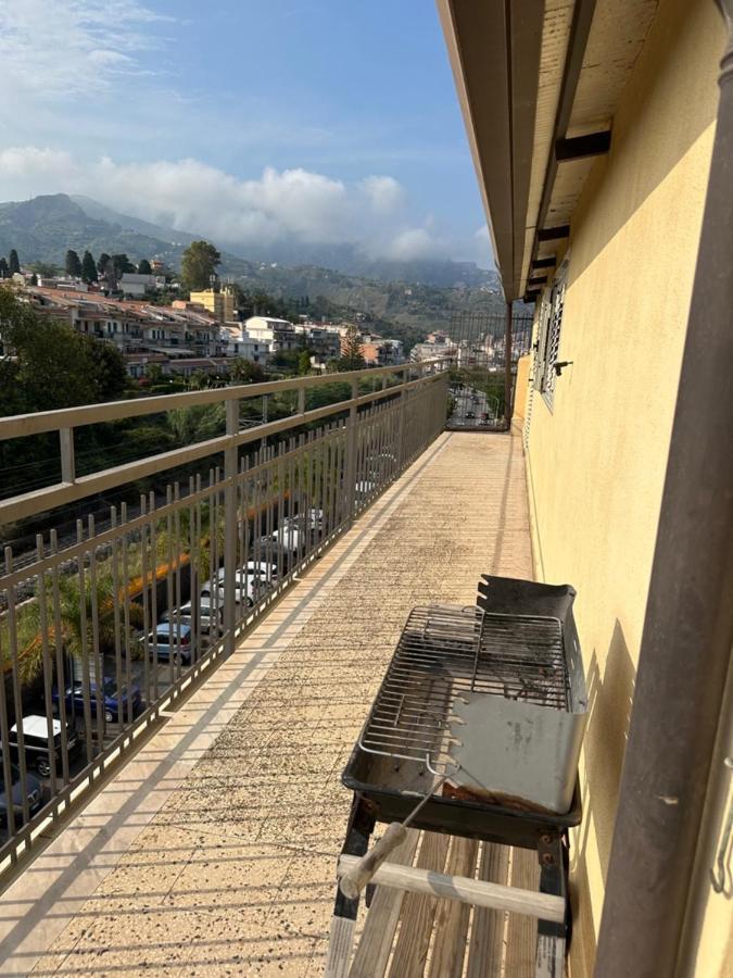Attico Di Giggia Διαμέρισμα Giardini Naxos Εξωτερικό φωτογραφία
