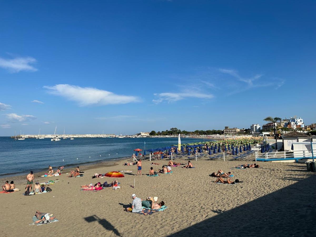 Attico Di Giggia Διαμέρισμα Giardini Naxos Εξωτερικό φωτογραφία